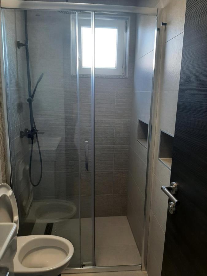 Apartman Mate Lopar Exteriör bild