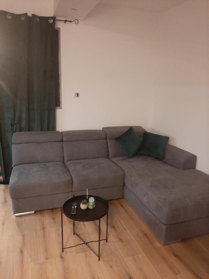 Apartman Mate Lopar Exteriör bild