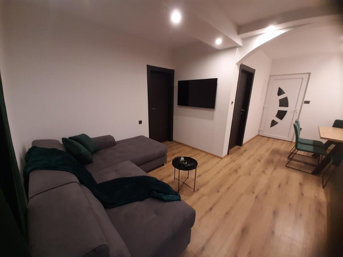 Apartman Mate Lopar Exteriör bild